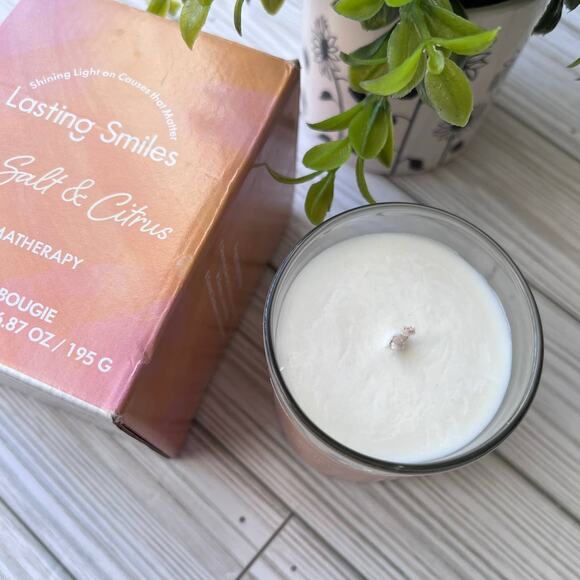 NEW Lasting Smiles Sea Salt & Citrus Aromatherapy Soy-Blend Candle 6.87 oz - Picture 6 of 10